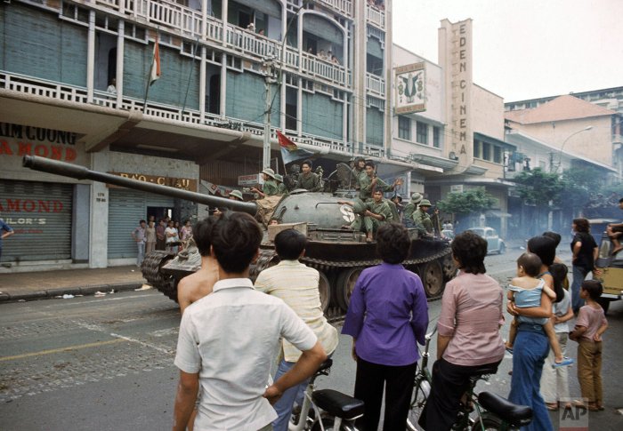 Vietnam south saigon 1975 fall 1973 final evacuation april before leatherneck gazette articles southeast wikipedia peace paris capture situation lower