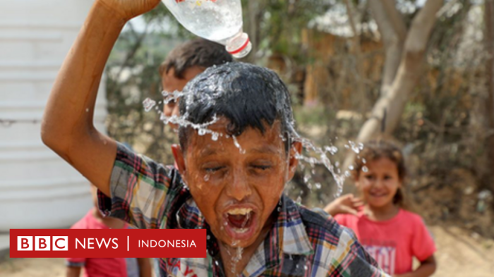 Dalam bahasa indonesia warming up berarti