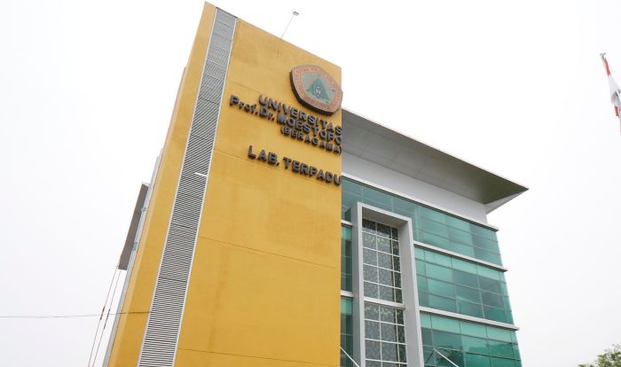 Universitas mustofa