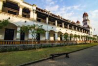 Hotel dekat universitas negeri semarang