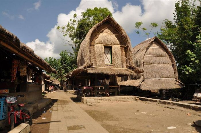 Sejarah desa sade lombok