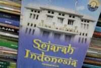 Buku sejarah indonesia kelas 12 semester 1