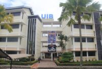 Universitas batam biaya