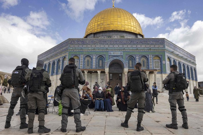 Mosque aqsa masjid mesjid kubah islamic sepulchre letak officialpsds gunung kuil batu pngwing pngegg hill