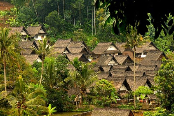 Kampung naga tasikmalaya adat wisata lokal kearifan wajib dikunjungi barat jawa djavatoday aja kalian edukasi bosen cocok hallo nih merupakan