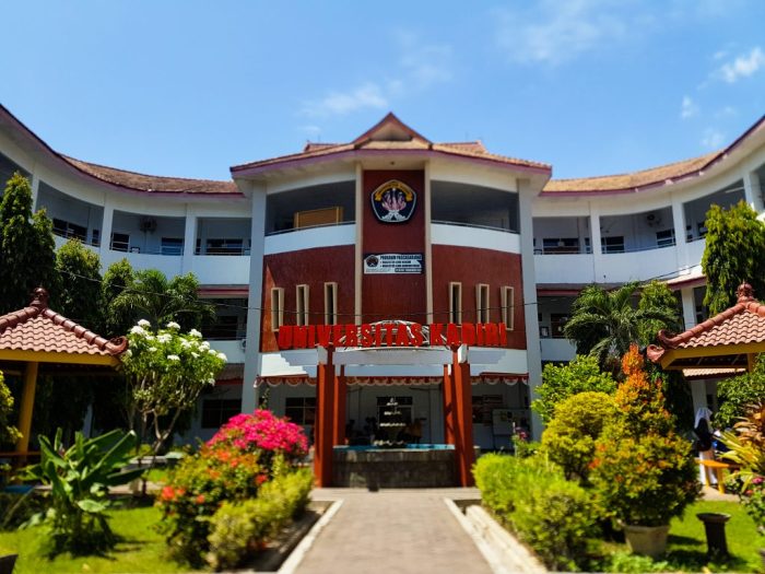 Universitas di kediri