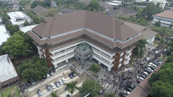 Universitas poltekes bandung