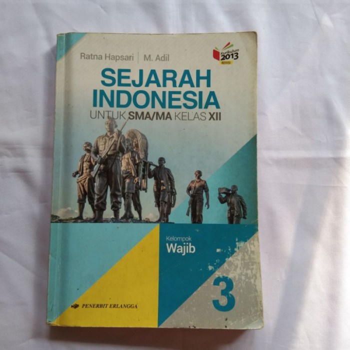 Buku intan pariwara sejarah indonesia kelas 12