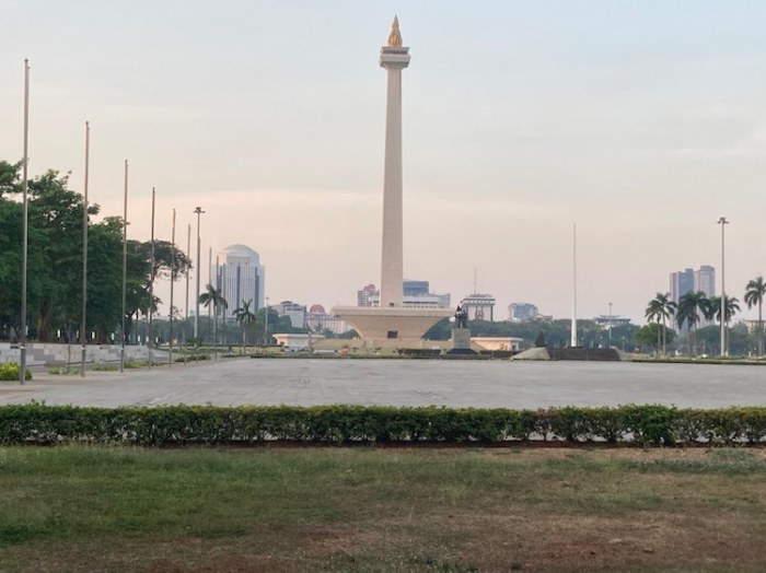 Sejarah tugu monas