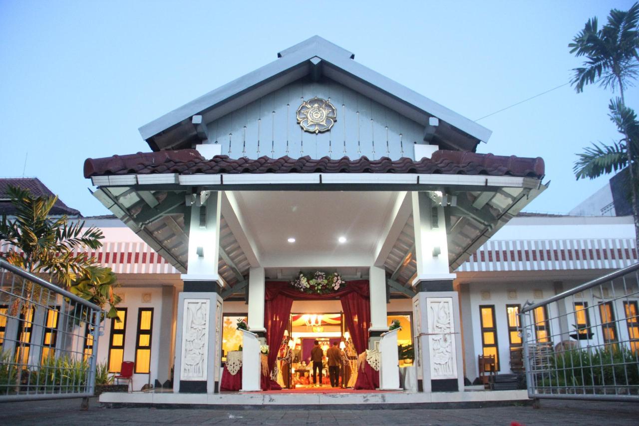 Hotel dekat universitas gadjah mada