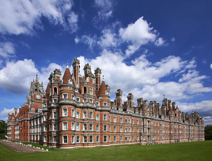 Trinity court great college cambridge wikipedia university england universities fountain colleges run