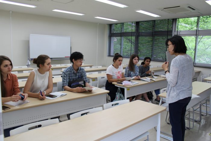 Universitas bahasa jepang