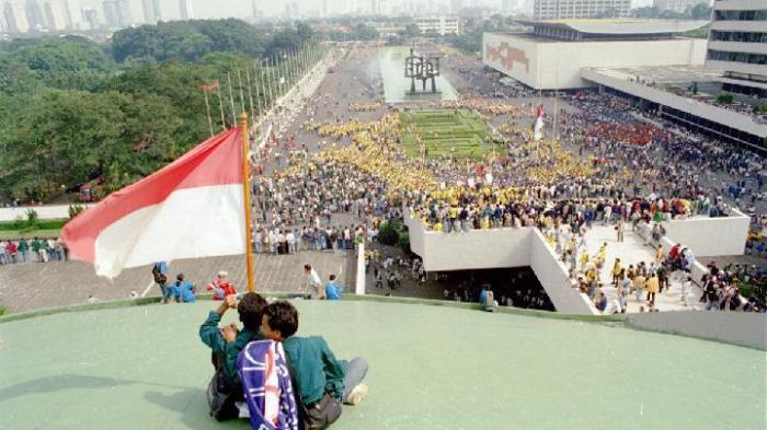 Sejarah singkat reformasi 1998