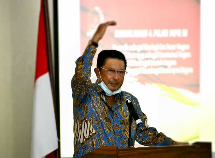 Pengertian pancasila secara formal dan material dalam ideologi indonesia