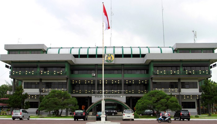 Logo universitas negeri medan