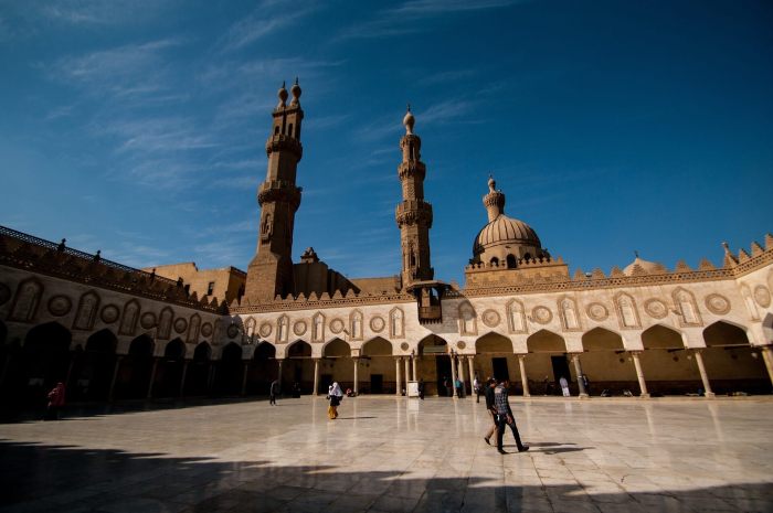 Azhar al mosque cairo complete guide uig getty