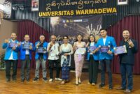 Universitas warmadewa negeri atau swasta