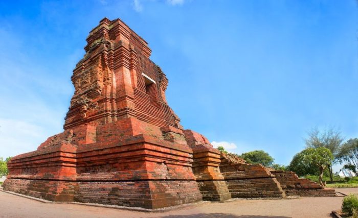 Sejarah candi brahu