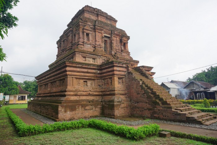 Lokasi dan sumber sejarah kerajaan kediri