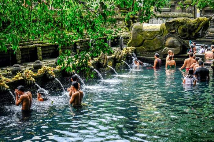 Sejarah pura tirta empul