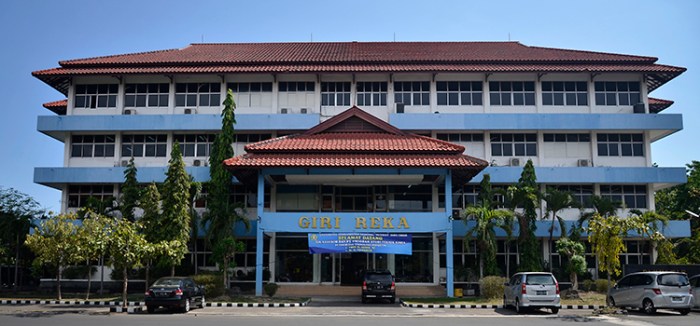 Sepuluh nopember teknologi institut surabaya