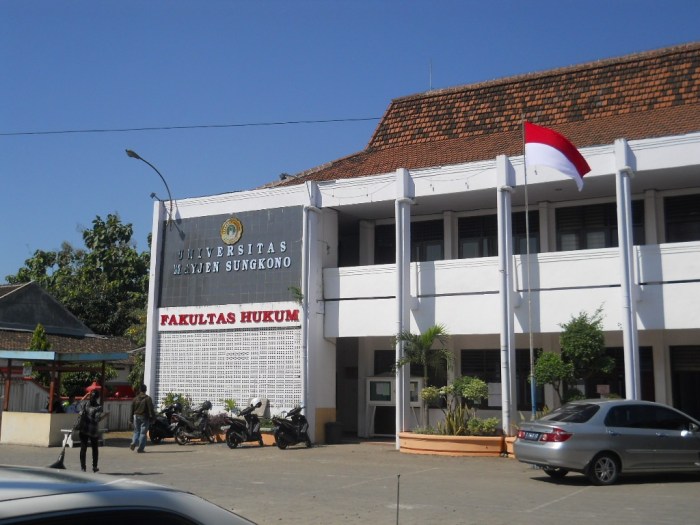 Universitas mayjen sungkono mojokerto