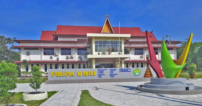 Universitas yang ada di riau