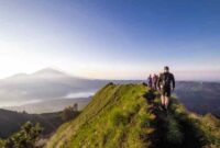 Arti hiking dalam bahasa indonesia