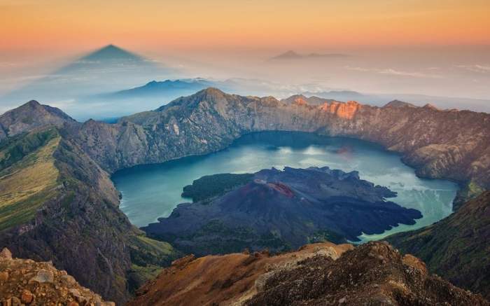 Universitas gunung rinjani ugr