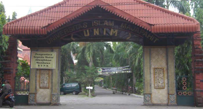 Universitas di mojokerto