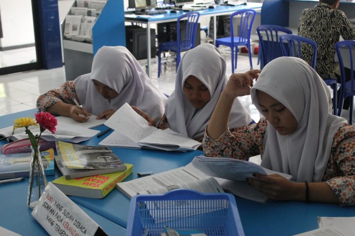 Universitas yang menerima lulusan pesantren