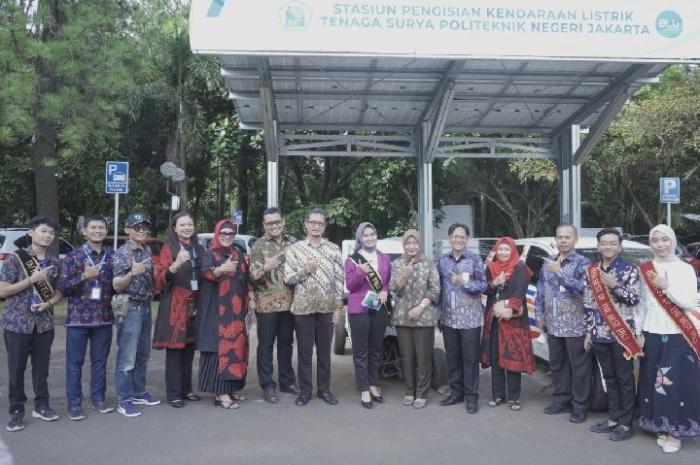 Universitas negeri jakarta biaya