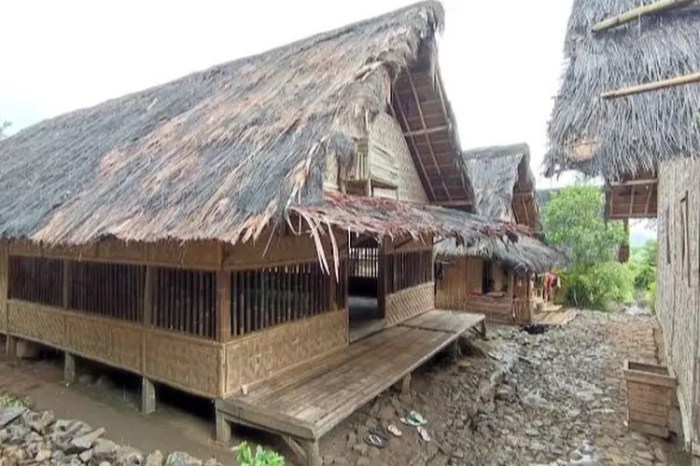 Dukuh kampung warga pemukiman garut adat perhutani perum hutan kph dikepung produksi