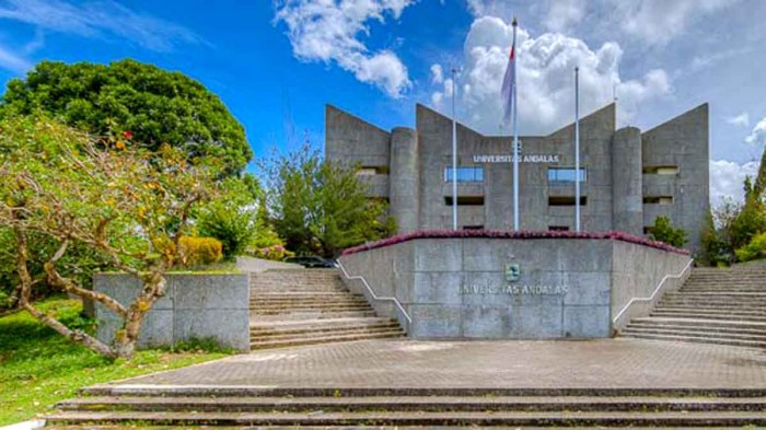 Universitas andalas negeri atau swasta