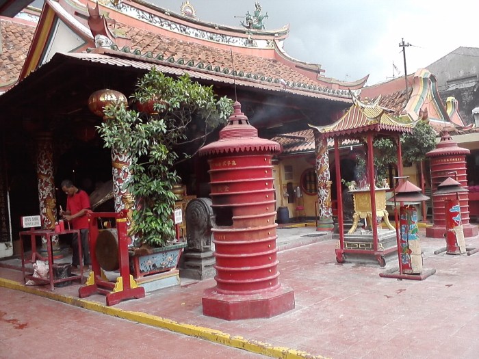 Boen tek klenteng tangerang bhakti terletak imlek dari zaman tionghoa sejarah intip budaya jelang yuk etnis kelenteng gotravelly kota