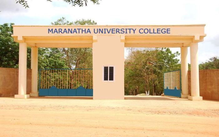 Universitas maranatha biaya