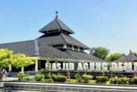 Sejarah singkat masjid agung demak