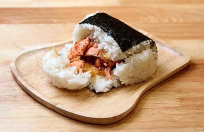 Sejarah onigiri