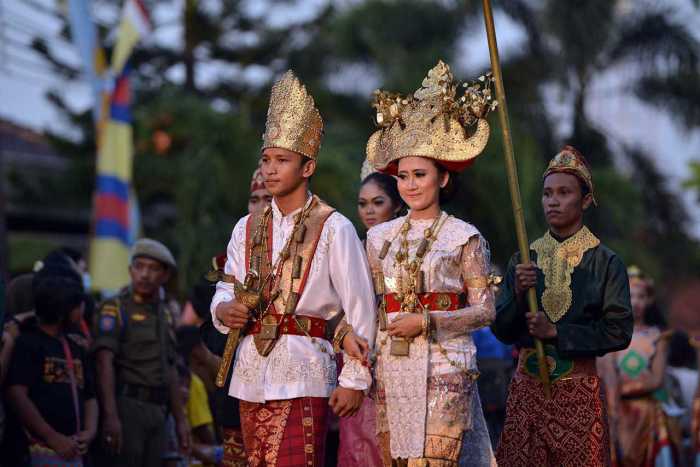 Sejarah kain tapis lampung