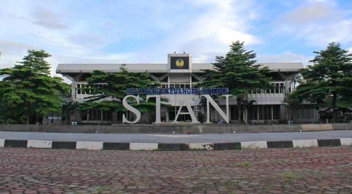 Beasiswa ikatan dinas di stan sekolah tinggi akuntansi negara 2