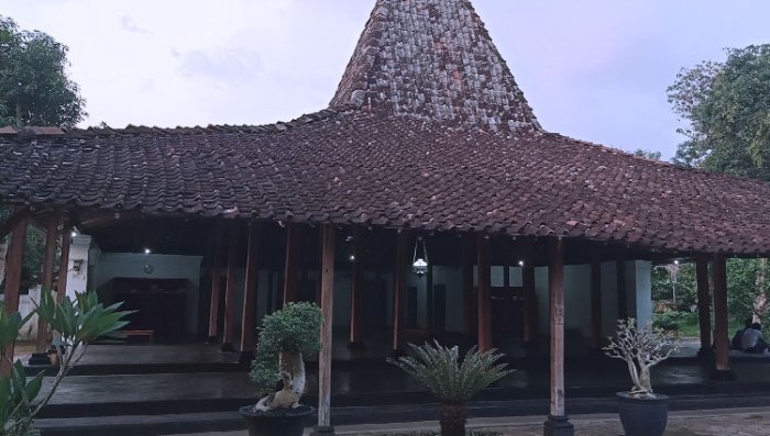 Sejarah masjid tegalsari ponorogo