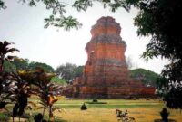 Brahu candi majapahit legacy mojokerto