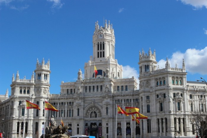 Madrid complutense cnio programme funded ucm wapaz fees tuition erasmus