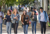 Universitas australia yang banyak orang indonesia