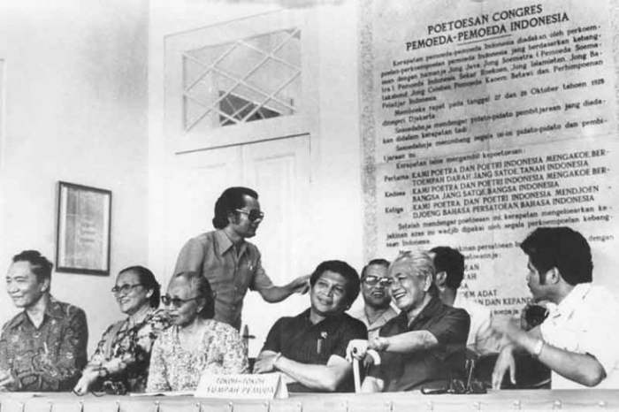 Makalah sejarah bahasa indonesia