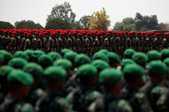 Jelaskan sejarah alat kelengkapan keamanan negara indonesia