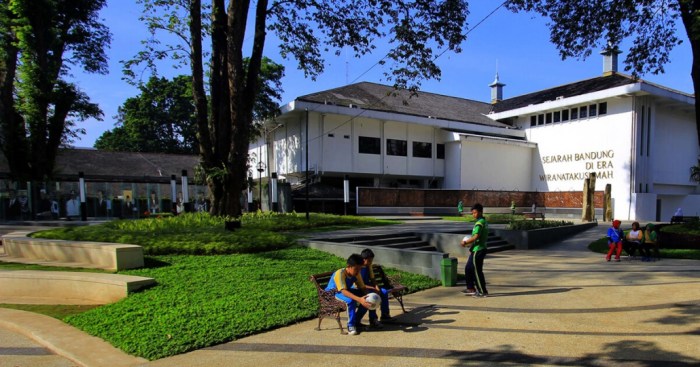 Gedung bersejarah di bandung