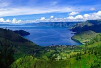 Cerita rakyat danau toba singkat dalam bahasa inggris