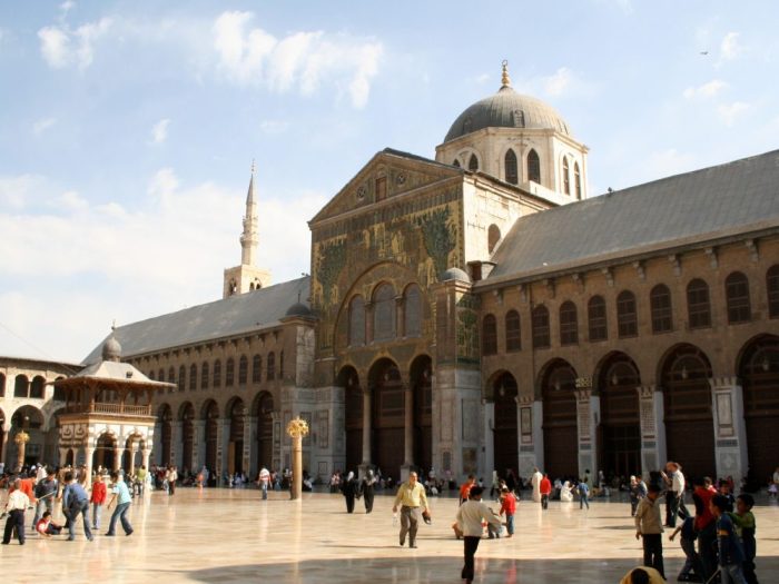 Damascus mosque fountain courtyard dome islamic smarthistory distance thom