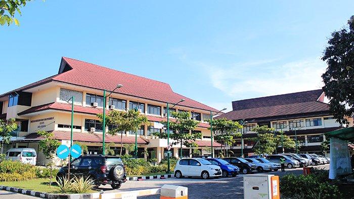 Khaldun universitas ibn ayokuliah